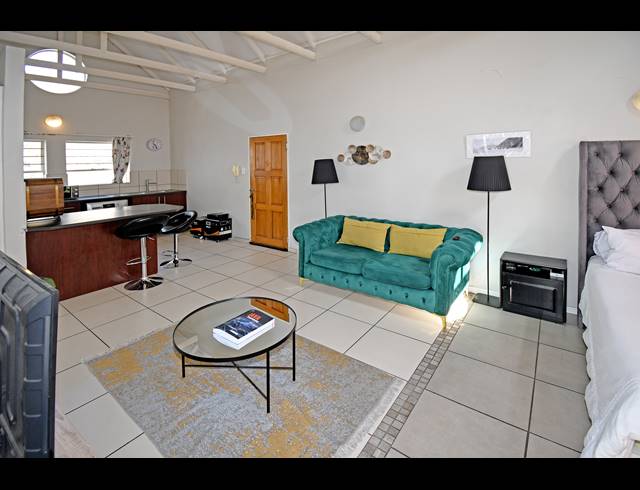 1 BEDROOM APARTMENT FOR SALE IN FERNDALE
